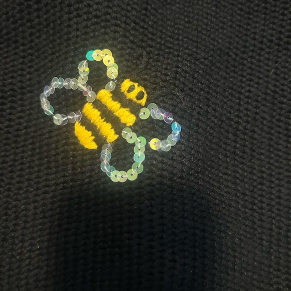 The Quaker Factory Kitschy Knit Vest with Bee and Floral Embroidery - Picture 5 of 6